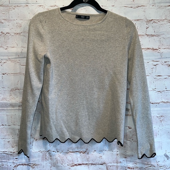 MNG Basics Shirt Womens XS Gray Black Lined Scalloped Hem Long Sleeve Crewneck - Picture 1 of 5